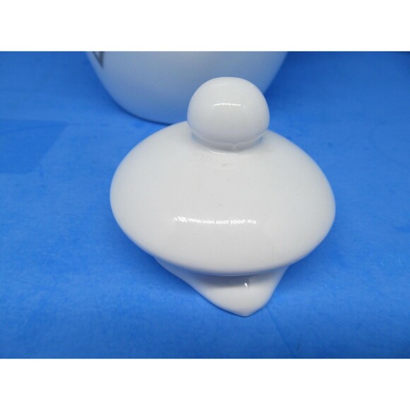 Starbucks Coffee Co. 2015 White With Scroll Design Coffee Pot With Lid - Picture 9 of 9